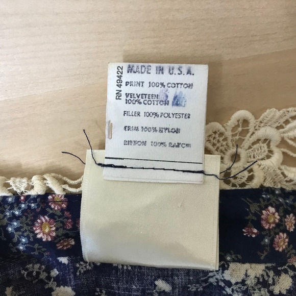 Vintage Gunne Sax Navy Calico Floral Quilted Velveteen Lace Prairie Dress Size 5 - Picture 8 of 8